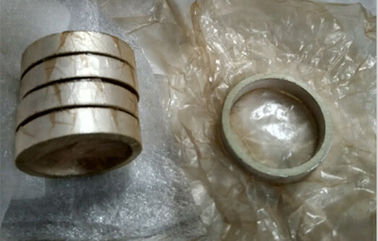 Tubuler Piezoelektryczne dyski ceramiczne Pzt5 Wewnętrzna i zewnętrzna powierzchnia srebra 7 mm Grubość