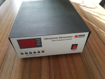 Generator ultradźwiękowy o wielu częstotliwościach / ultradźwiękowy generator częstotliwości do ultradźwiękowego czyszczenia maszyny