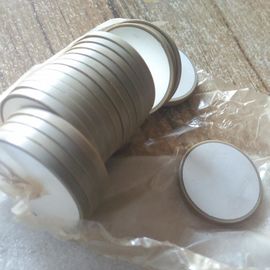 Okrągłe piezoelektryczne materiały ceramiczne żaroodporne dostosowane w kolorze białym